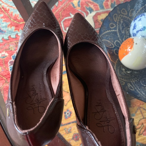 Pointed toe heel - Picture 4 of 5